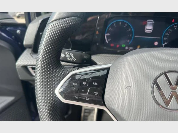 Volkswagen Golf VIII (2023) — foto 8 van 25