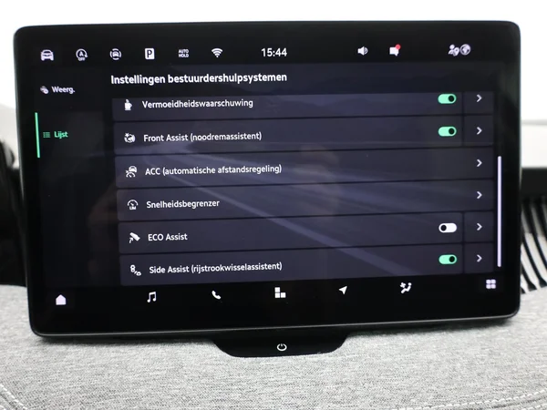 SKODA Superb Combi Dsl (2024) — foto 15 van 24