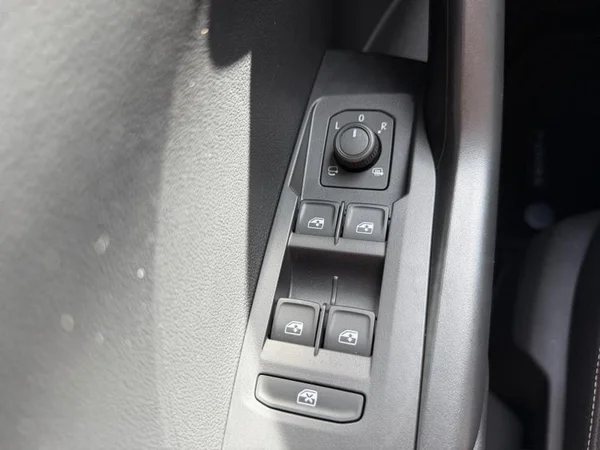 VOLKSWAGEN T-Cross (2025) — foto 19 van 31