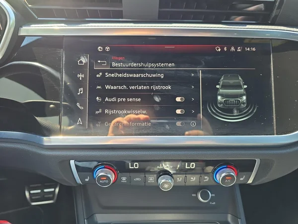 AUDI Q3 (2022) — foto 12 van 14
