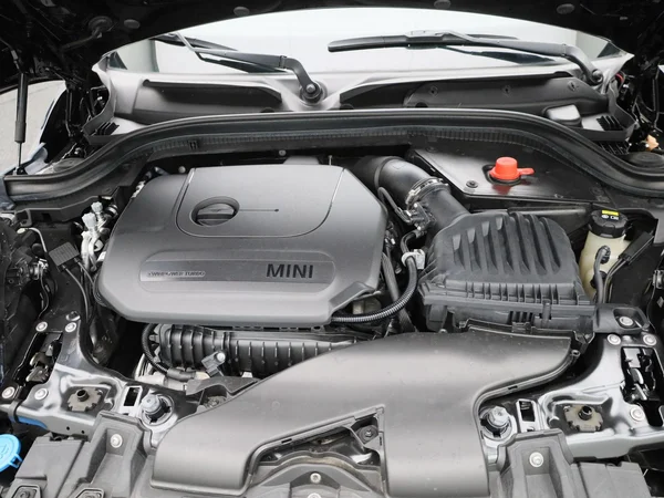 MINI One (2022) — foto 22 van 32
