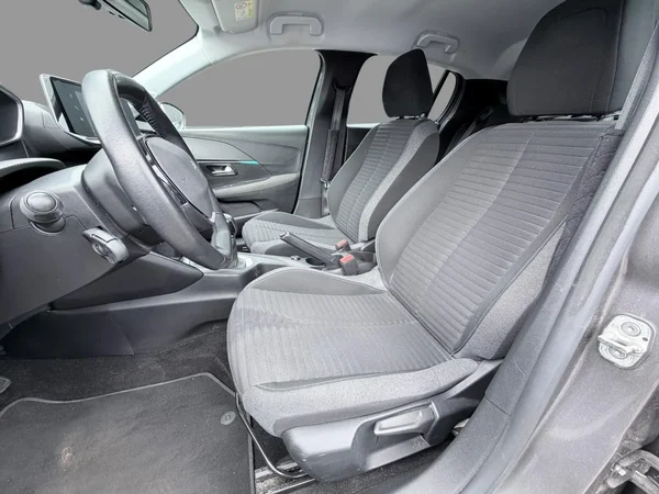 Peugeot 208 (2021) — foto 14 van 16