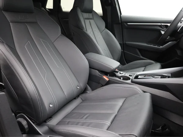 AUDI A3 Sportback (2025) — foto 16 van 21