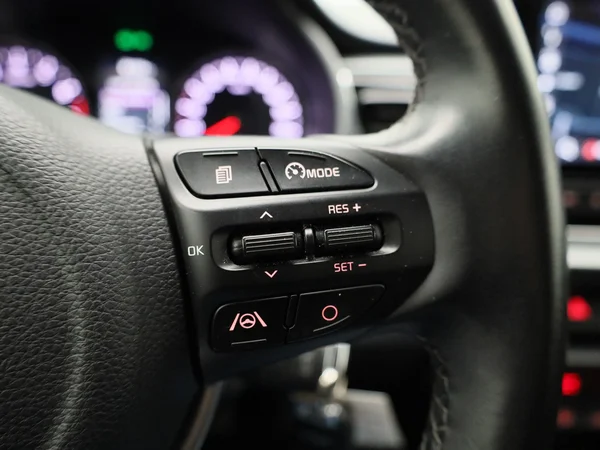 Kia Rio (2023) — foto 7 van 38