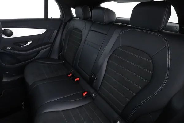Mercedes-Benz GLC-Klasse (2022) — foto 5 van 16