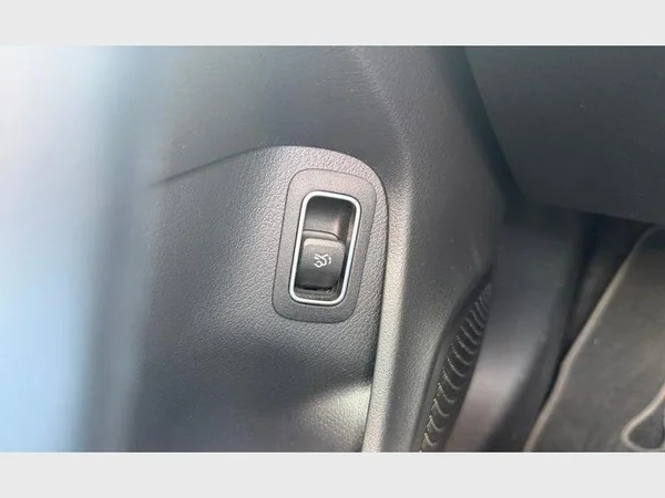 Mercedes-Benz CLA 180 (2022) — foto 16 van 28