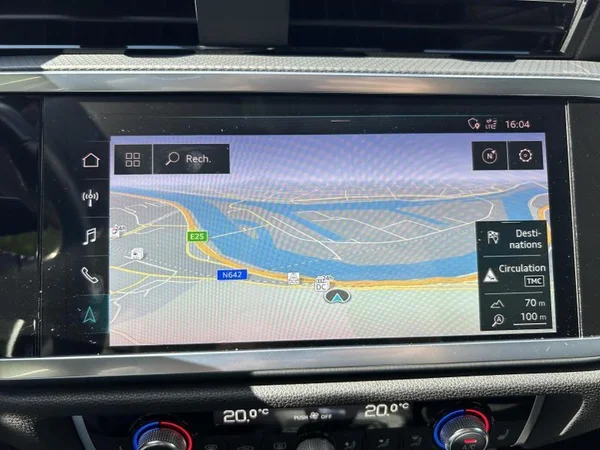AUDI Q3 Dsl (2019) — foto 14 van 37