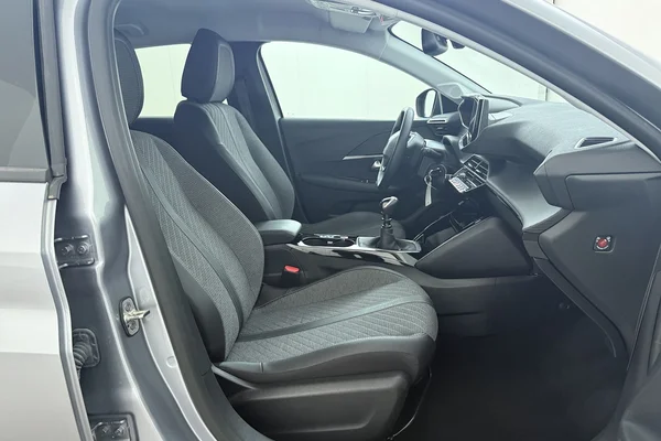 Peugeot 208 (2025) — foto 15 van 17