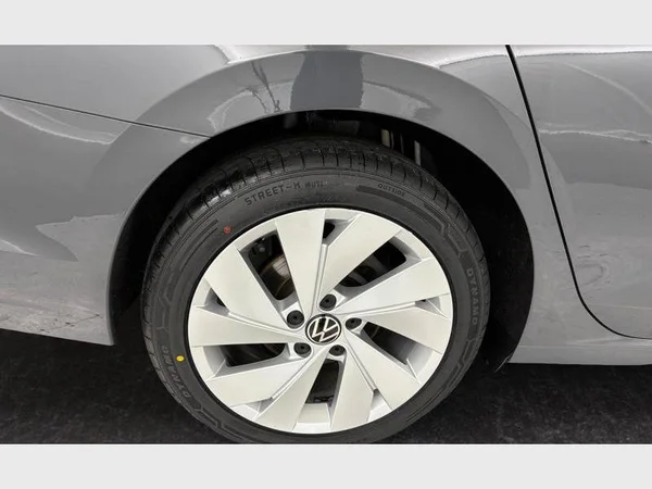 Volkswagen Golf VII SW (2024) — foto 21 van 22