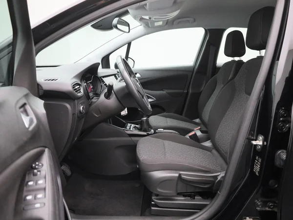 Opel Crossland (2021) — foto 3 van 36