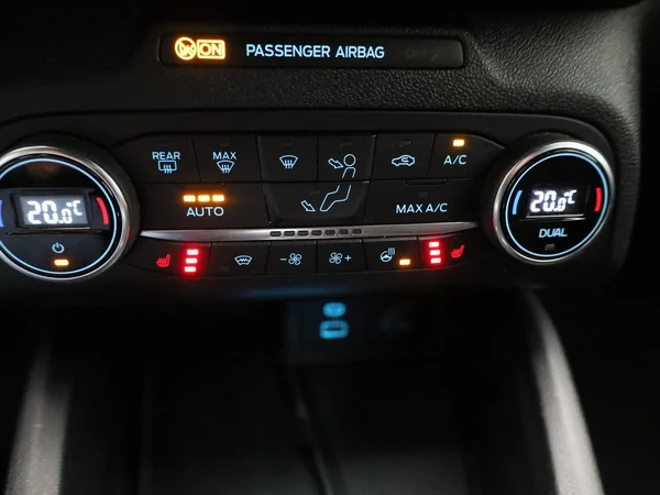 Ford Focus (2022) — foto 14 van 39