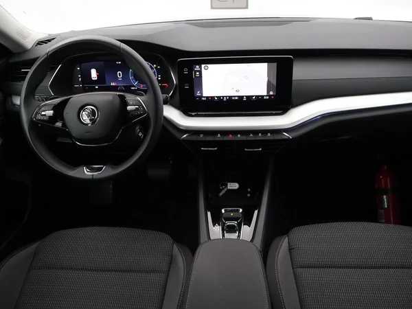 SKODA Octavia Combi (2024) — foto 11 van 24