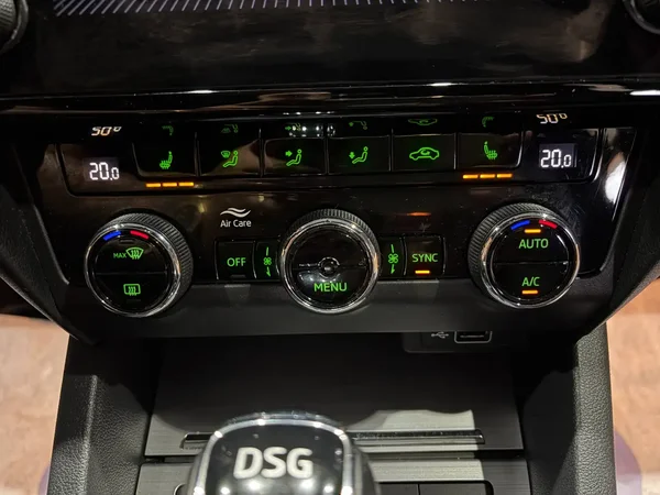 Skoda Octavia (2019) — foto 4 van 22