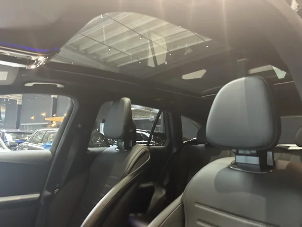 Mercedes-Benz GLC (2026) — foto 26 van 29