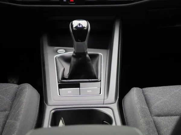 Volkswagen Golf (2021) — foto 2 van 36