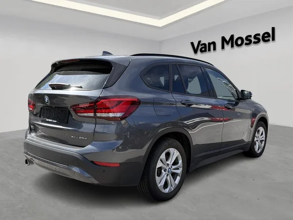 BMW X1 (2022) — foto 12 van 20