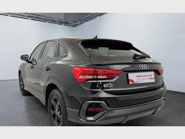 Audi Q3 Sportback (2020) — foto 28 van 31