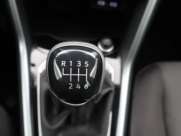 Volkswagen T-Roc (2022) — foto 14 van 25
