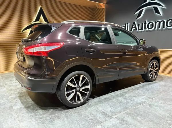 Nissan Qashqai (2017) — foto 16 van 25