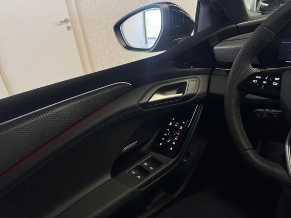 AUDI A6 SW e-tron (2026) — foto 7 van 24