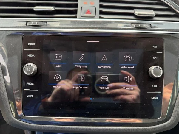 VOLKSWAGEN Tiguan (2021) — foto 5 van 29