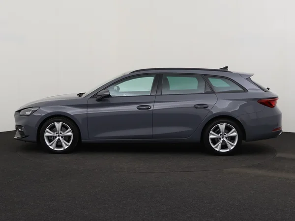 SEAT Leon (2024) — foto 12 van 28