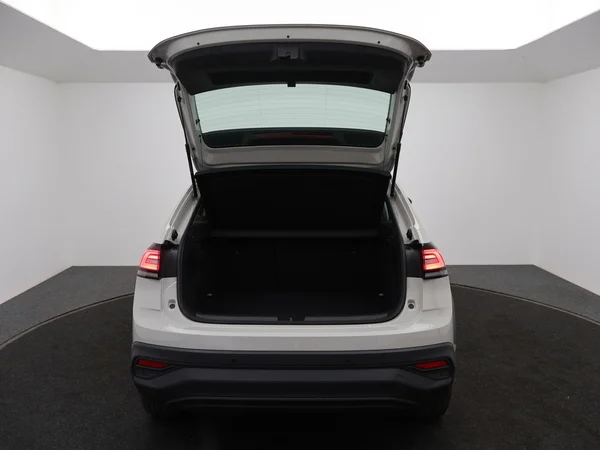 VOLKSWAGEN Taigo (2025) — foto 2 van 21