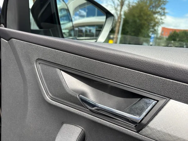 SKODA Karoq (2025) — foto 9 van 24