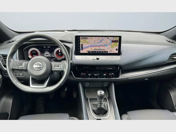 Nissan QASHQAI (2023) — foto 31 van 32