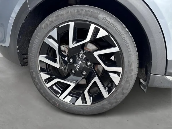 Kia XCeed (2024) — foto 17 van 20