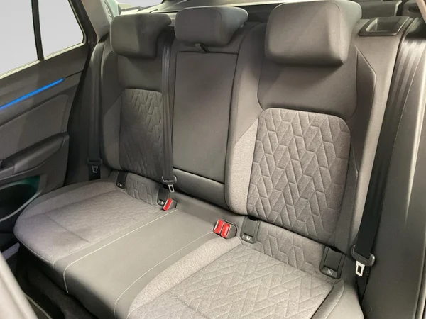 VOLKSWAGEN Golf VIII SW (2024) — foto 10 van 22