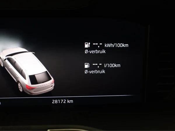 SKODA Superb Combi (2024) — foto 13 van 22
