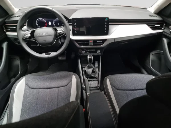 SKODA Kamiq (2026) — foto 9 van 17