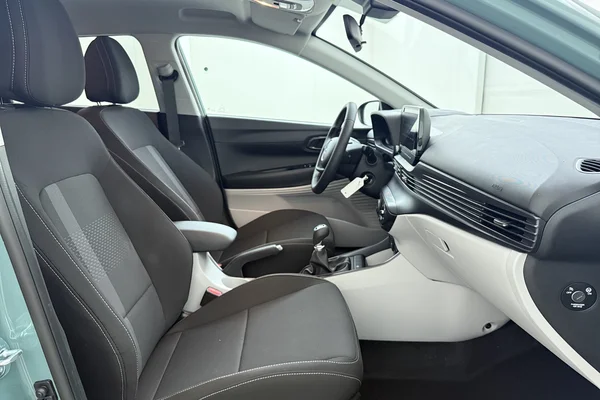 Hyundai i20 (2025) — foto 13 van 15
