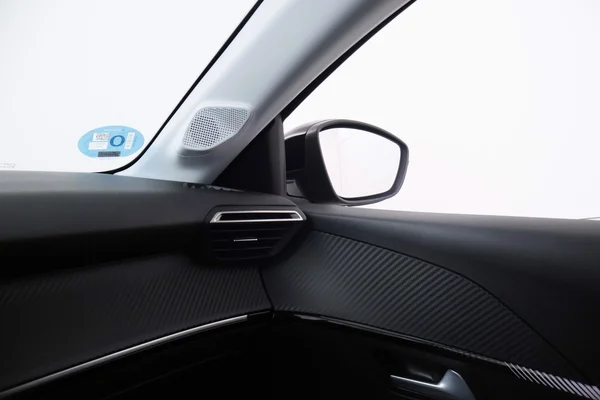 Peugeot E-208 (2025) — foto 21 van 64