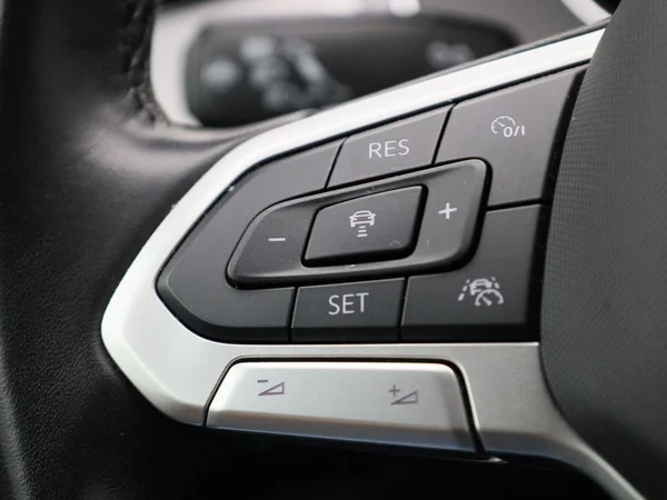 Volkswagen Passat (2024) — foto 9 van 42
