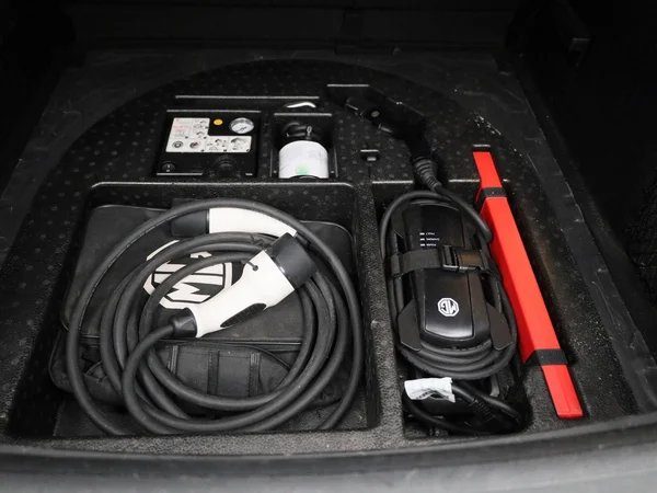 MG ZS EV (2021) — foto 4 van 35