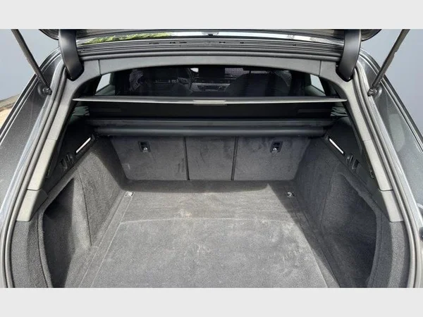 Audi A4 Avant (2024) — foto 25 van 31