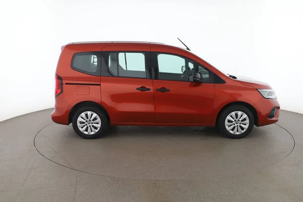 Renault Kangoo (2022) — foto 13 van 16