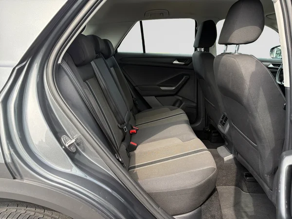 VOLKSWAGEN T-Roc (2020) — foto 11 van 20