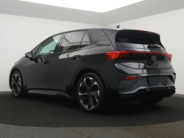 CUPRA Born (2025) — foto 22 van 25