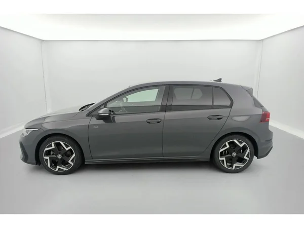 VOLKSWAGEN Golf VIII (2025) — foto 31 van 36