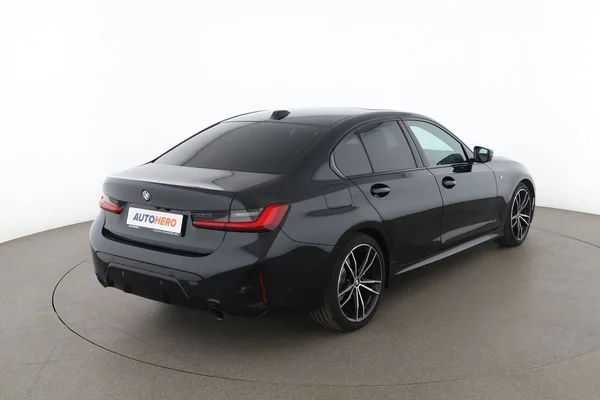 BMW 3-serie (2023) — foto 12 van 16