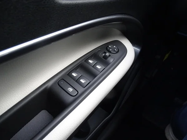 Fiat 600e (2025) — foto 13 van 24