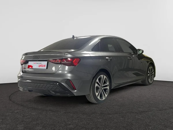 AUDI A3 Sedan (2025) — foto 10 van 15