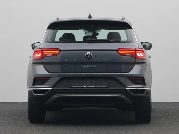 VOLKSWAGEN T-Roc (2021) — foto 17 van 20