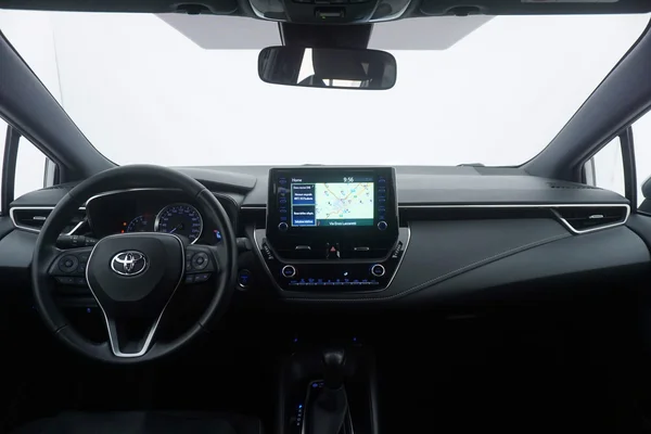 Toyota Corolla SW Hybrid (HEV) (2022) — foto 6 van 35