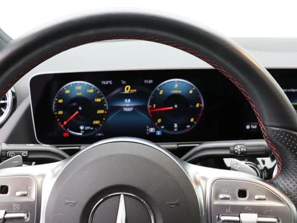 Mercedes-Benz B-Klasse (2020) — foto 2 van 24