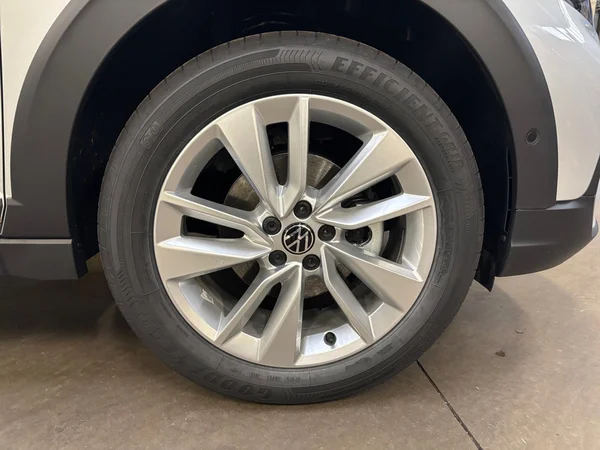 VOLKSWAGEN Taigo (2024) — foto 13 van 20