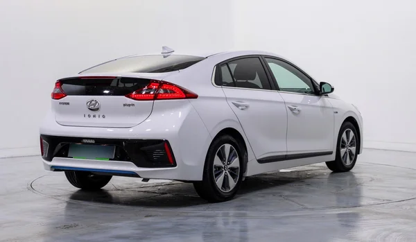 Hyundai Ioniq PHEV (2018) — foto 45 van 54